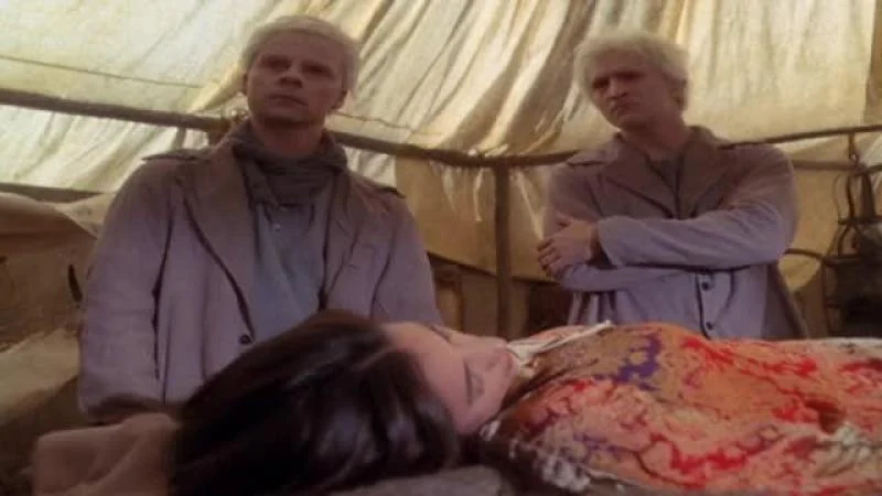 Кадры из сериала Зачарованные (1998)